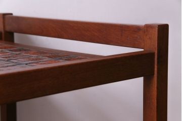 ヴィンテージ家具　北欧ビンテージ　チーク材　温もり感じる木味のキャスター付きトロリー(キッチンワゴン、サイドテーブル)