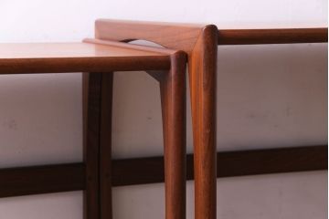 北欧家具　G-PLAN　チーク材　コンパクトな仕様が魅力のネストテーブル(サイドテーブル)