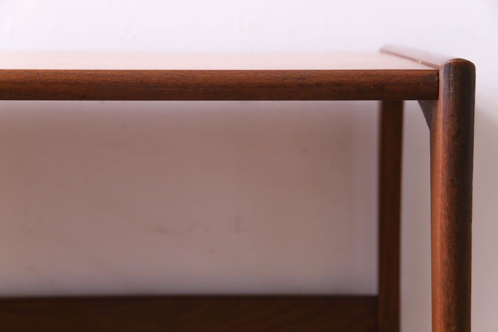 北欧家具　G-PLAN　チーク材　コンパクトな仕様が魅力のネストテーブル(サイドテーブル)