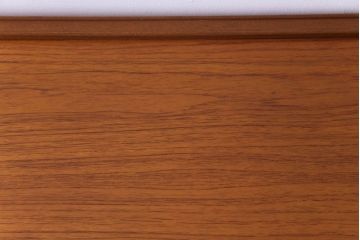 北欧家具　ビンテージ　チーク材　スタイリッシュな雰囲気のキャスター付きトロリー(キッチンワゴン、サイドテーブル)