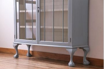 イギリスアンティーク　ペイント家具　淡い色合いが可愛らしいブックケース(収納棚、キャビネット)