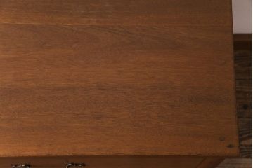 レトロ家具　昭和レトロ　素朴な木の風合いが魅力のシンプルなサイドテーブル(カフェテーブル、飾り台、引き出し)