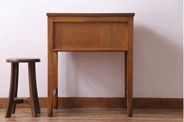 レトロ家具　昭和レトロ　素朴な木の風合いが魅力のシンプルなサイドテーブル(カフェテーブル、飾り台、引き出し)