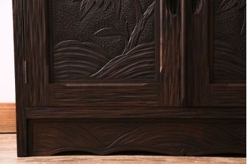ヴィンテージ家具　ビンテージ　伝統工芸軽井沢彫り　精巧な彫りが見事なライティングビューロー(簿記机、在宅ワーク、在宅用デスク)