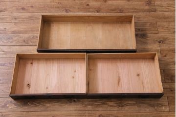 アンティーク家具　和製アンティーク　前面ケヤキ材　深い色合いの美濃帳場箪笥(時代箪笥、和タンス)