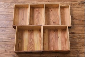 レトロ家具　昭和レトロ　前面ケヤキ材　リメイク　存在感のある杢目の鉄脚サイドボード(戸棚、収納棚)