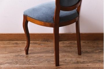 ビンテージ家具　ヨーロッパヴィンテージ　クラシカルなデザインが目を惹くロココ調ダイニングチェア(サロンチェア、椅子)(3)