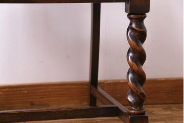 アンティーク家具　イギリスアンティーク　オーク材　ツイストレッグがおしゃれなシックなチェア(ダイニングチェア、イス)(2)