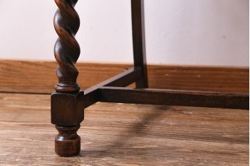 アンティーク家具　イギリスアンティーク　オーク材　ツイストレッグがおしゃれなシックなチェア(ダイニングチェア、イス)(2)