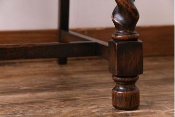 アンティーク家具　イギリスアンティーク　オーク材　ツイストレッグがおしゃれなシックなチェア(ダイニングチェア、イス)(2)