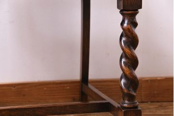 アンティーク家具　イギリスアンティーク　オーク材　ツイストレッグがおしゃれなシックなチェア(ダイニングチェア、イス)(3)