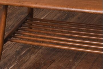 ヴィンテージ家具　ERCOL(アーコール)　イギリスビンテージ　マガジンラック付きローテーブル(センターテーブル、コーヒーテーブル)