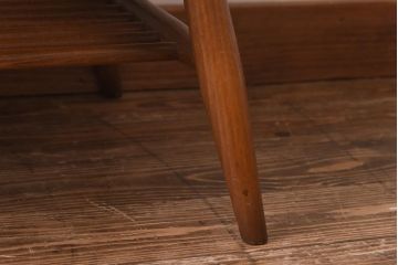 ヴィンテージ家具　ERCOL(アーコール)　イギリスビンテージ　マガジンラック付きローテーブル(センターテーブル、コーヒーテーブル)