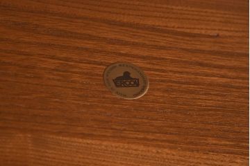 ヴィンテージ家具　ERCOL(アーコール)　イギリスビンテージ　マガジンラック付きローテーブル(センターテーブル、コーヒーテーブル)