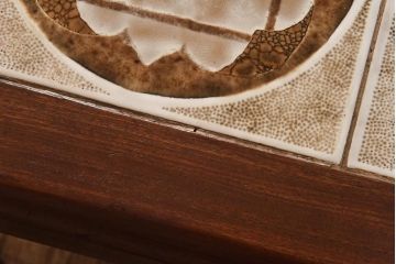 ヴィンテージ家具　北欧ビンテージ　G-PLAN(ジープラン)　チーク材　タイル天板がおしゃれなサイドテーブル(センターテーブル、コーヒーテーブル)(2)