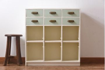 昭和期　リメイク家具　淡いカラーが爽やかなペイントロッカー(収納棚、サイドチェスト)