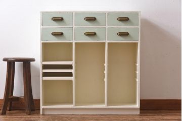 昭和期　リメイク家具　淡いカラーが爽やかなペイントロッカー(収納棚、サイドチェスト)