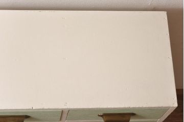 昭和期　リメイク家具　淡いカラーが爽やかなペイントロッカー(収納棚、サイドチェスト)