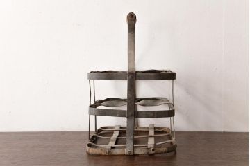 アンティーク雑貨　イギリスビンテージ　6連　ブロカントスタイルにぴったりなアイアン製ボトルラック(ボトルケース)(3)