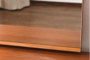 ビンテージ家具　北欧ヴィンテージ　チーク材　細身の脚がおしゃれなドレッシングチェスト(ドレッサー)