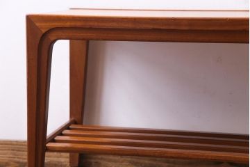 ヴィンテージ家具　イギリスビンテージ　チーク材　ナチュラルな木味が魅力のセンターテーブル(コーヒーテーブル)