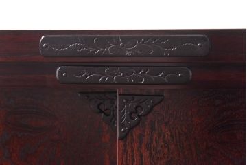 中古　岩谷堂箪笥　渋い色味が格好いい脚付きリメイクローボード(リビングボード)