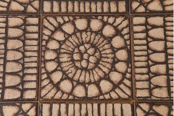 レトロ家具　デンマークビンテージ　レトロな柄のタイルトップセンターテーブル(コーヒーテーブル、ローテーブル)