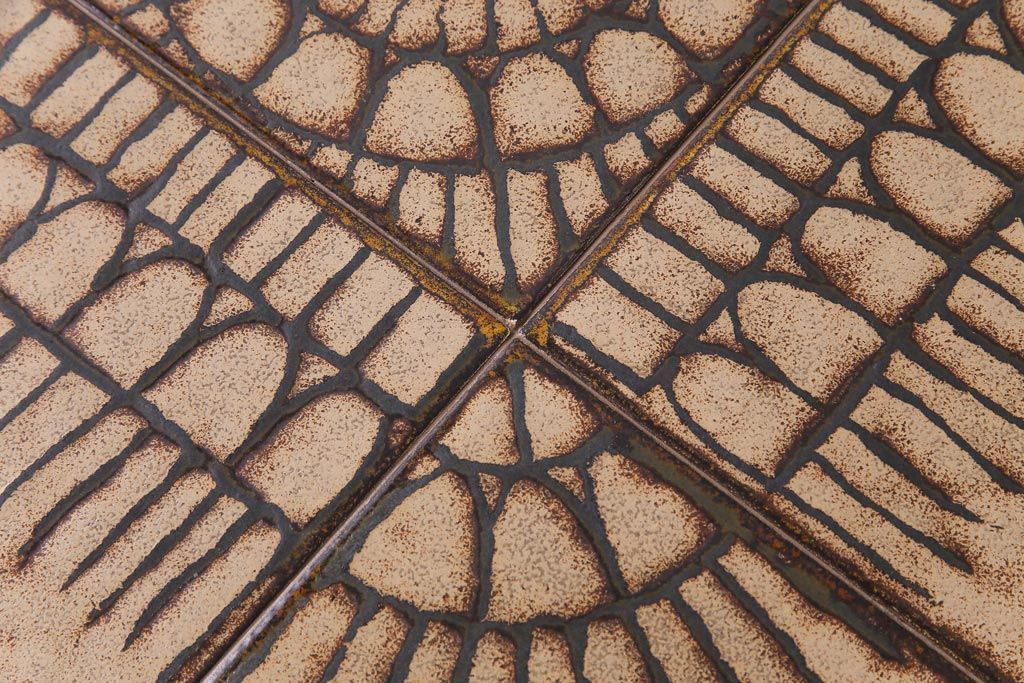 レトロ家具　デンマークビンテージ　レトロな柄のタイルトップセンターテーブル(コーヒーテーブル、ローテーブル)