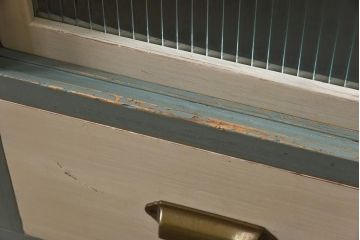 ペイント家具　モールガラスがおしゃれなアンティーク戸棚(収納棚、キャビネット)