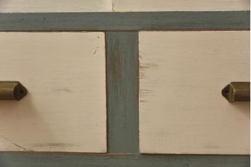 ペイント家具　モールガラスがおしゃれなアンティーク戸棚(収納棚、キャビネット)