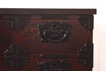 リメイク　中古美品・岩谷堂箪笥　牡丹紋様金具が豪華な箪笥サイドボード(サイドチェスト、衣装箪笥)(1)