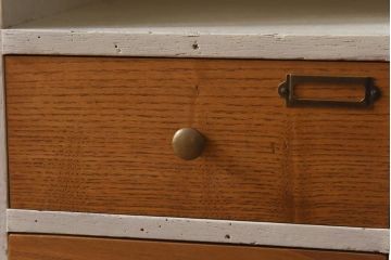 ペイント家具　リメイク品　レトロな雰囲気が可愛らしいロッカー・7列(収納棚、オープンラック、引き出し)