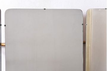 ヴィンテージ家具　北欧ビンテージ　G-PLAN(ジープラン) BBシリーズ　斬新なデザインが魅力的なドレッサー