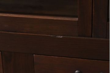 アンティーク家具　和製アンティーク　7尺　脚付き　どっしりとした佇まいが存在感を放つ水屋サイドボード(飾り棚、リビングボード)