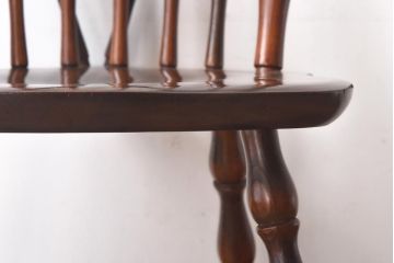 中古　飛騨産業　キツツキ　ブナ材　アンティークのようなウィンザーチェア(コムバックチェア、ダイニングチェア、ウインザーチェア)(1)