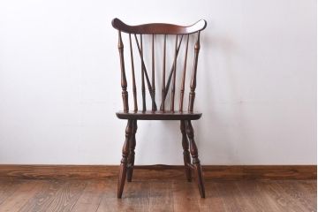 中古　飛騨産業　キツツキ　ブナ材　アンティークのようなウィンザーチェア(コムバックチェア、ダイニングチェア、ウインザーチェア)(2)