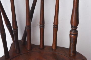 中古　飛騨産業　キツツキ　ブナ材　アンティークのようなウィンザーチェア(コムバックチェア、ダイニングチェア、ウインザーチェア)(2)