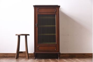 アンティーク家具　イギリスアンティーク　マホガニー材　気品漂う小振りなキャビネット(レコードケース、ミュージックキャビネット)