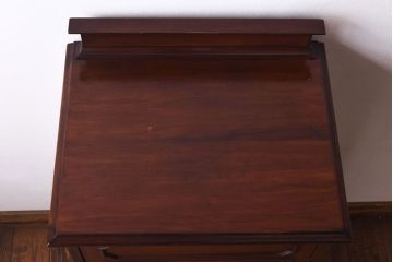 アンティーク家具　イギリスアンティーク　マホガニー材　気品漂う小振りなキャビネット(レコードケース、ミュージックキャビネット)