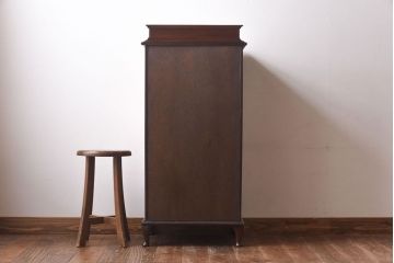 アンティーク家具　イギリスアンティーク　マホガニー材　気品漂う小振りなキャビネット(レコードケース、ミュージックキャビネット)