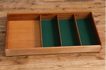 ビンテージ家具　北欧ヴィンテージ　チーク材　リキュールキャビネット付きのサイドボード(ダイニングボード、リビングボード、収納棚)