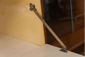 ビンテージ家具　北欧ヴィンテージ　チーク材　リキュールキャビネット付きのサイドボード(ダイニングボード、リビングボード、収納棚)