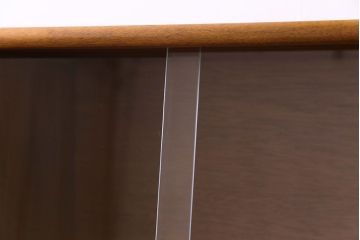 ビンテージ家具　北欧ヴィンテージ　チーク材　リキュールキャビネット付きのサイドボード(ダイニングボード、リビングボード、収納棚)