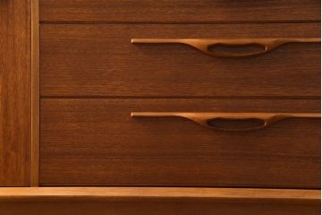 ビンテージ家具　北欧ヴィンテージ　チーク材　リキュールキャビネット付きのサイドボード(ダイニングボード、リビングボード、収納棚)