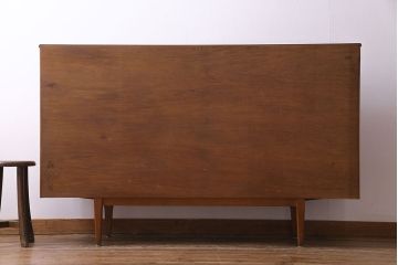 ビンテージ家具　北欧ヴィンテージ　チーク材　リキュールキャビネット付きのサイドボード(ダイニングボード、リビングボード、収納棚)