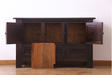 中古美品　松本民芸家具　デザインが印象的なD型サイドボード(収納棚)(定価43万円)