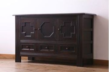 中古美品　松本民芸家具　デザインが印象的なD型サイドボード(収納棚)(定価43万円)