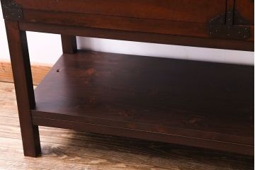 アンティーク家具　和製アンティーク　前板ケヤキ材　脚付き　モダンで個性的な庄内箪笥サイドボード(衣装箪笥、チェスト)