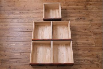 中古美品　岩谷堂箪笥　かくし付き　鳳凰紋　大振りな六尺整理箪笥(衣装箪笥、チェスト)