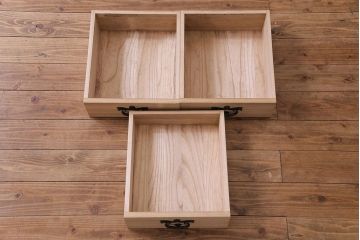 中古美品　岩谷堂箪笥　かくし付き　鳳凰紋　大振りな六尺整理箪笥(衣装箪笥、チェスト)